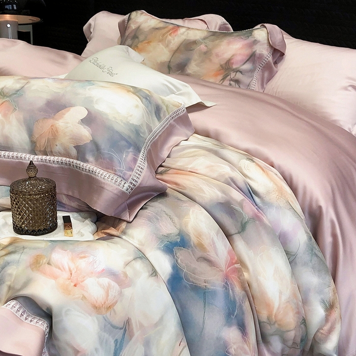 91家纺网 家纺一手货源 找家纺 黑白森林 2026新款轻奢天丝印花四件套 梦境-粉