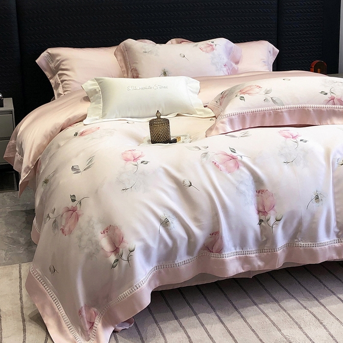 91家纺网 家纺一手货源 找家纺 黑白森林 2026新款轻奢天丝印花四件套 邂逅-粉