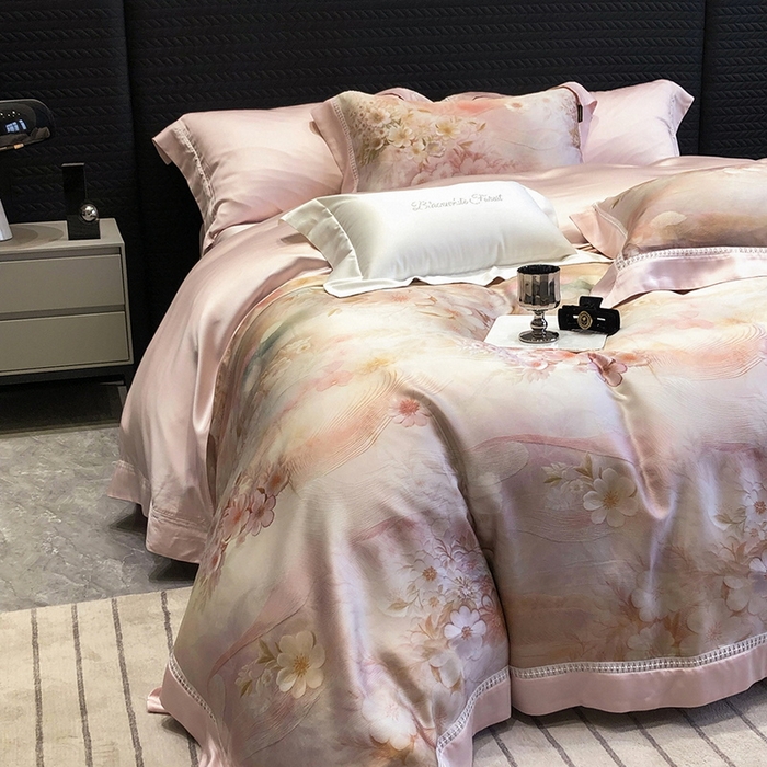 91家纺网 家纺一手货源 找家纺 黑白森林 2026新款轻奢天丝印花四件套 云馥-粉