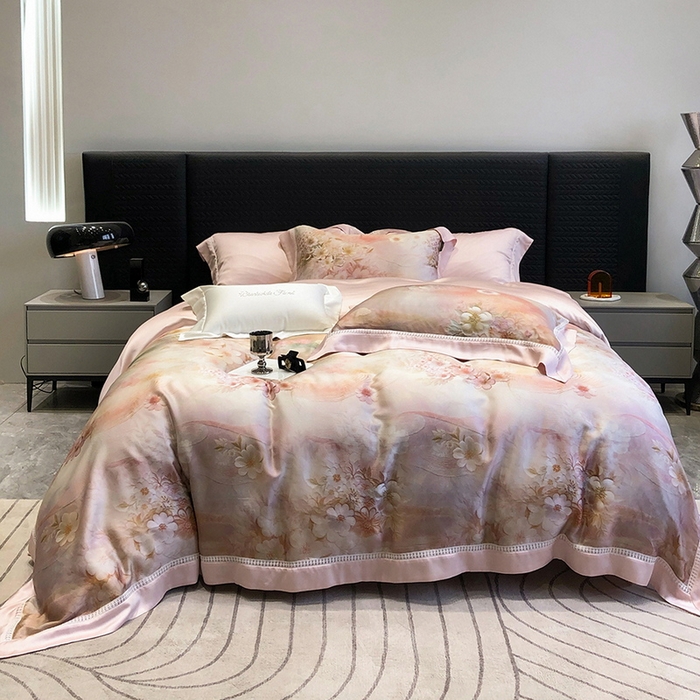 91家纺网 家纺一手货源 找家纺 黑白森林 2026新款轻奢天丝印花四件套 云馥-粉