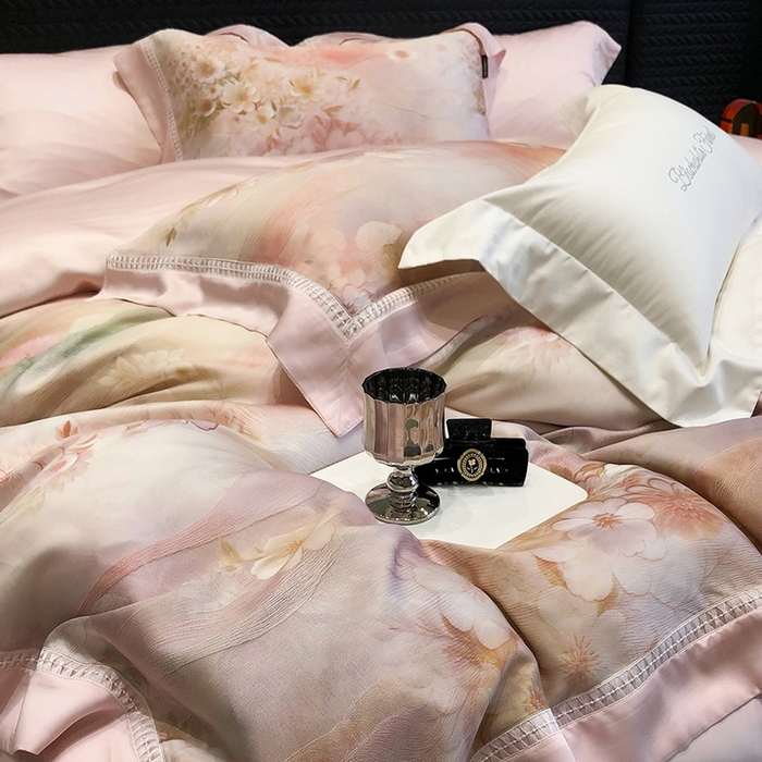 91家纺网 家纺一手货源 找家纺 黑白森林 2026新款轻奢天丝印花四件套 云馥-粉