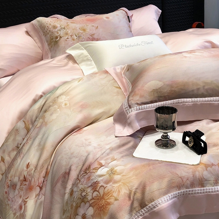 91家纺网 家纺一手货源 找家纺 黑白森林 2026新款轻奢天丝印花四件套 云馥-粉