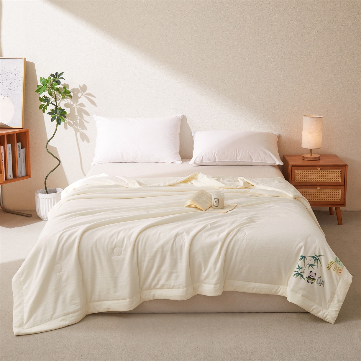 91家纺网 家纺一手货源 找家纺 招财星家纺 2026新款A类凉感竹纤维夏被空调被可机洗水洗夏被单人宿舍薄款被子（带质检报告买家秀） 熊猫-本白