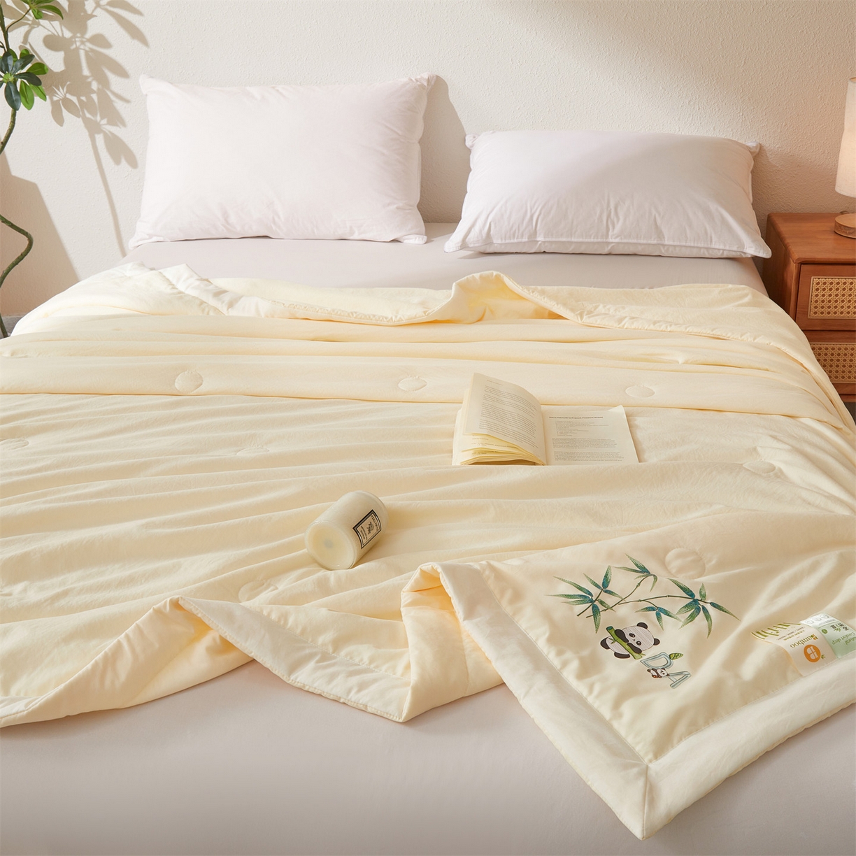 91家纺网 家纺一手货源 找家纺 招财星家纺 2026新款A类凉感竹纤维夏被空调被可机洗水洗夏被单人宿舍薄款被子（带质检报告买家秀） 熊猫-奶油黄