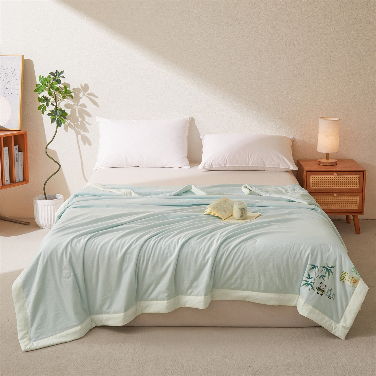 91家纺网 家纺一手货源 找家纺 招财星家纺 2026新款A类凉感竹纤维夏被空调被可机洗水洗夏被单人宿舍薄款被子（带质检报告买家秀） 熊猫-淡水蓝