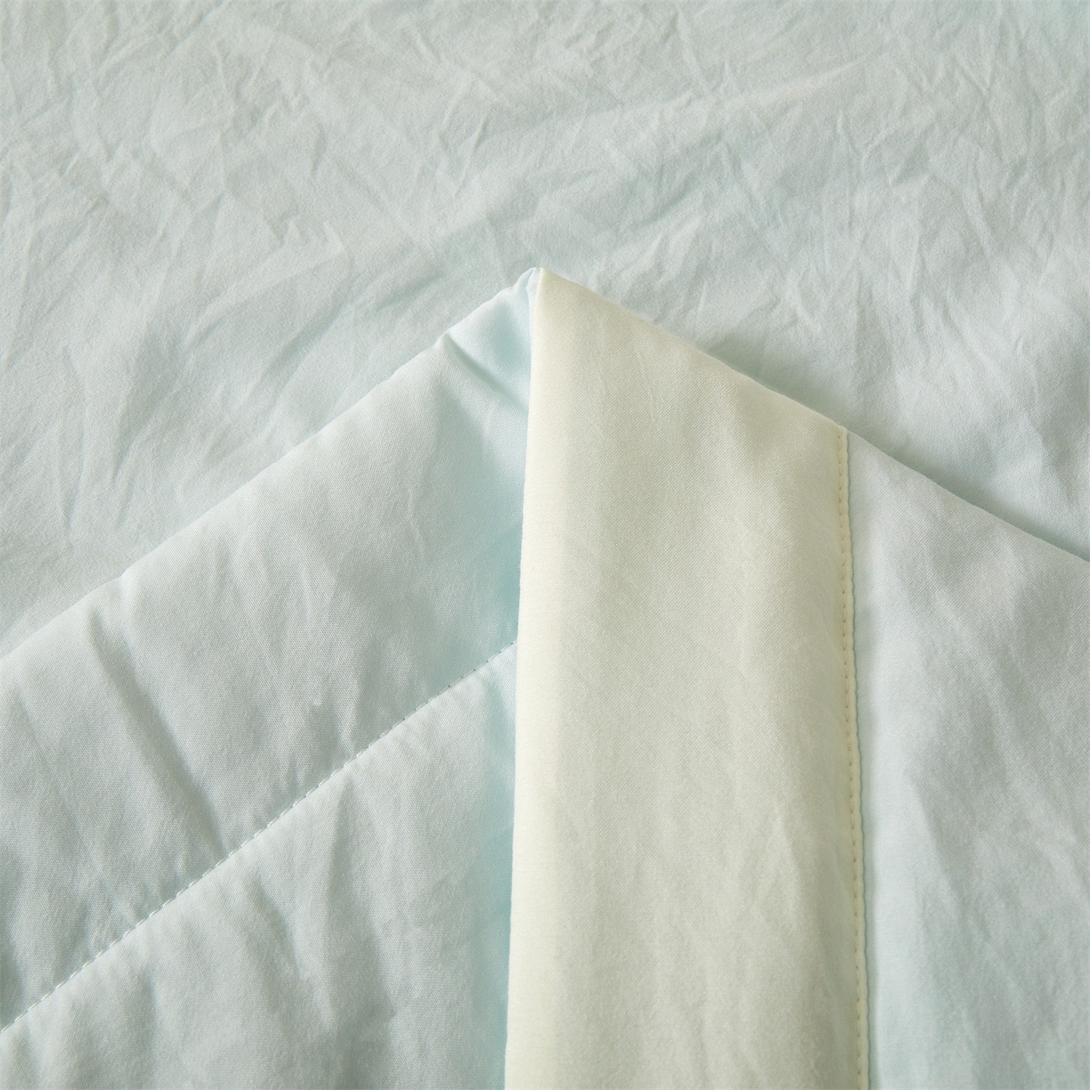 91家纺网 家纺一手货源 找家纺 招财星家纺 2026新款A类凉感竹纤维夏被空调被可机洗水洗夏被单人宿舍薄款被子（带质检报告买家秀） 熊猫-淡水蓝