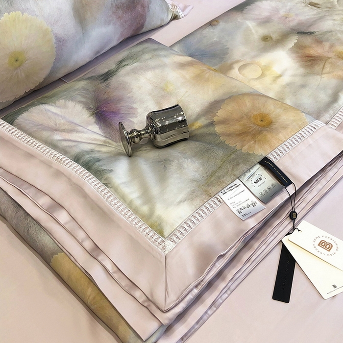 91家纺网 家纺一手货源 找家纺 黑白森林 2026新款天丝印花夏被四件套系列 碧薇-紫