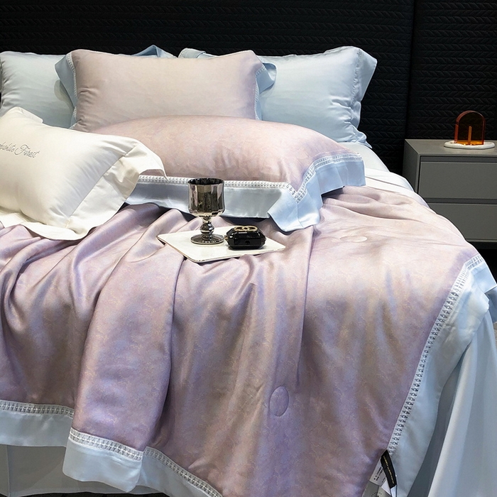 91家纺网 家纺一手货源 找家纺 黑白森林 2026新款天丝印花夏被四件套系列 蒂妮-紫