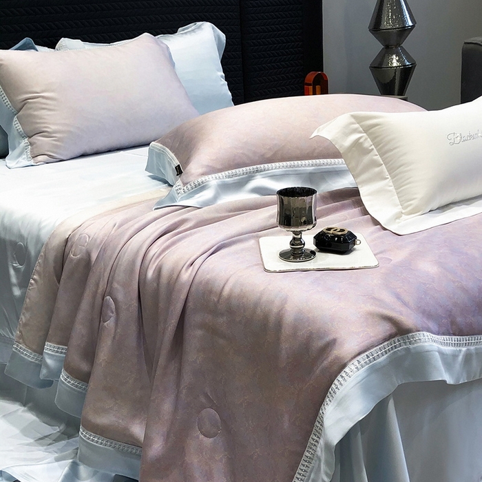 91家纺网 家纺一手货源 找家纺 黑白森林 2026新款天丝印花夏被四件套系列 蒂妮-紫