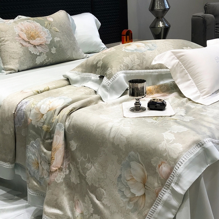 91家纺网 家纺一手货源 找家纺 黑白森林 2026新款天丝印花夏被四件套系列 菡蕾-兰