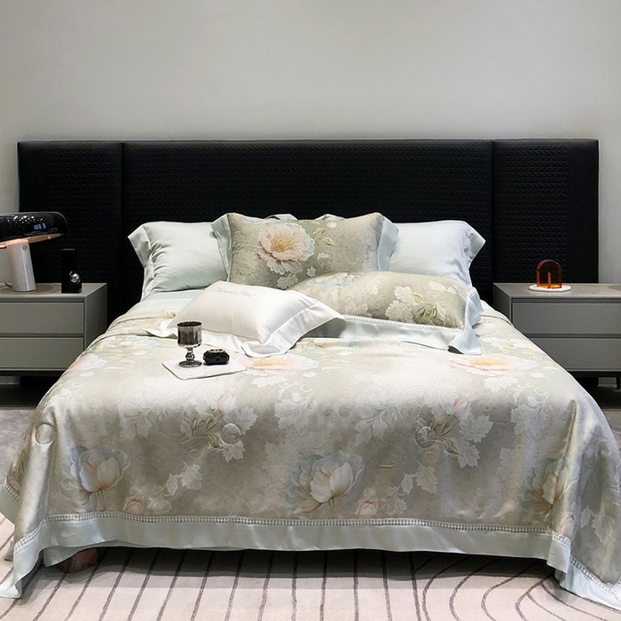 91家纺网 家纺一手货源 找家纺 黑白森林 2026新款天丝印花夏被四件套系列 菡蕾-兰