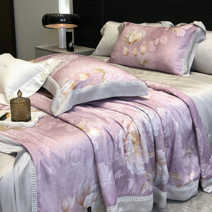 91家纺网 家纺一手货源 找家纺 黑白森林 2026新款天丝印花夏被四件套系列 菡蕾-紫