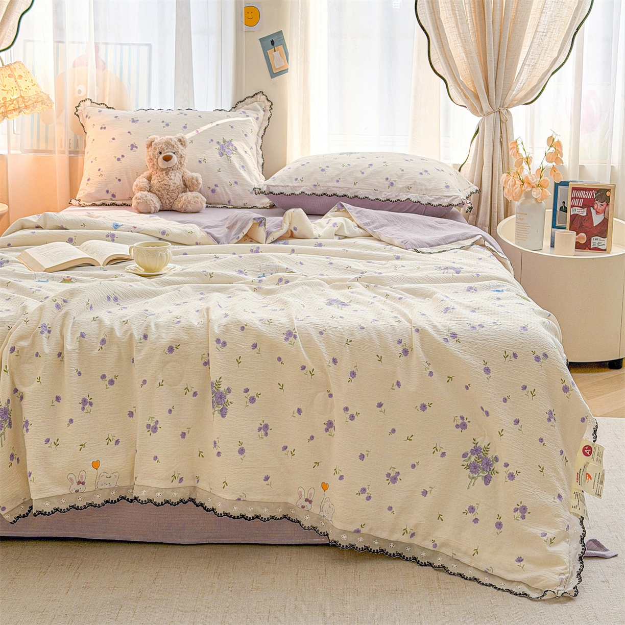 91家纺网 家纺一手货源 找家纺 招财星家纺 2026新款A类全棉花边云感双层纱大豆纤维夏被四件套夏被夏凉被空调被（带质检报告买家秀） 花边款-花园秘密