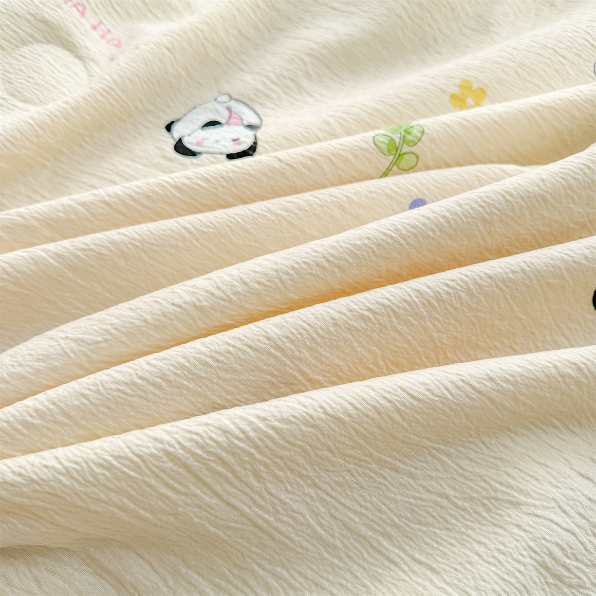 91家纺网 家纺一手货源 找家纺 招财星家纺 2026新款A类全棉花边云感双层纱大豆纤维夏被四件套夏被夏凉被空调被（带质检报告买家秀） 花边款-可爱熊猫