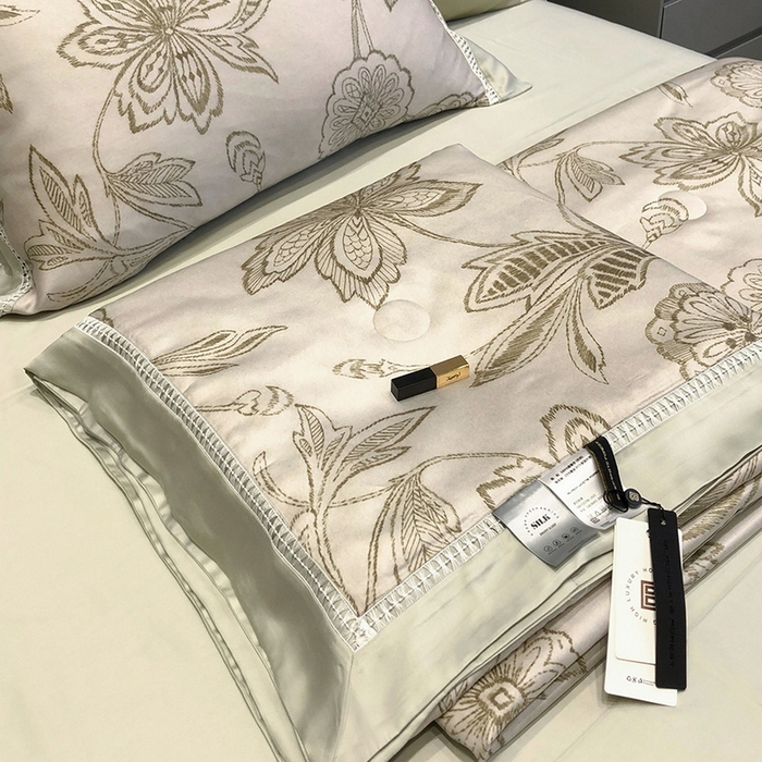 91家纺网 家纺一手货源 找家纺 黑白森林 2026新款天丝印花夏被四件套系列 兰奥-绿