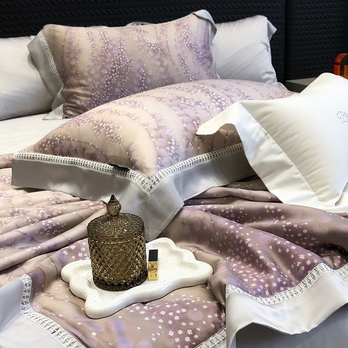 91家纺网 家纺一手货源 找家纺 黑白森林 2026新款天丝印花夏被四件套系列 缦禾-紫
