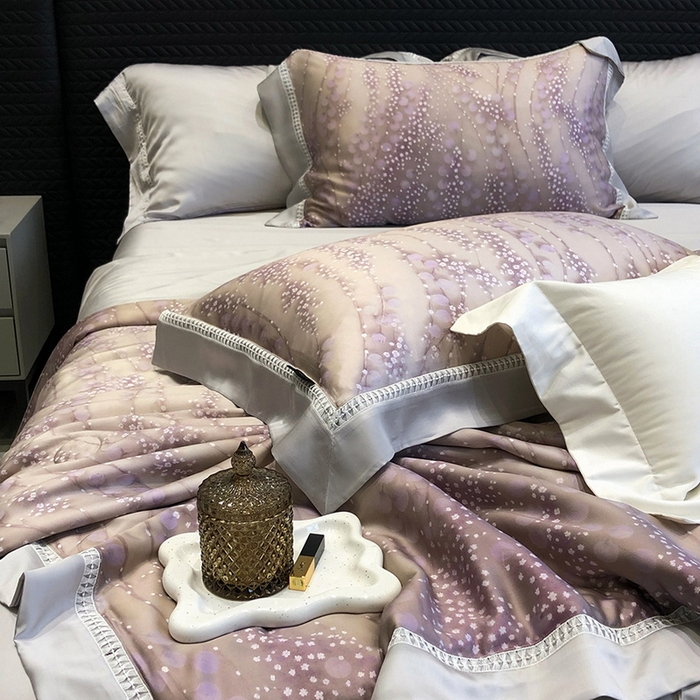 91家纺网 家纺一手货源 找家纺 黑白森林 2026新款天丝印花夏被四件套系列 缦禾-紫