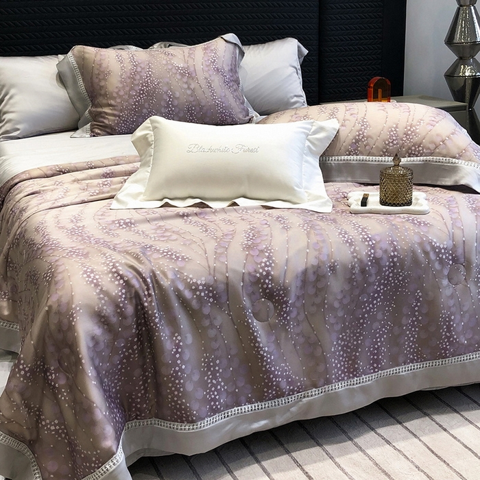 91家纺网 家纺一手货源 找家纺 黑白森林 2026新款天丝印花夏被四件套系列 缦禾-紫