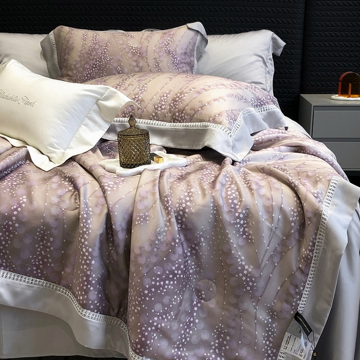 91家纺网 家纺一手货源 找家纺 黑白森林 2026新款天丝印花夏被四件套系列 缦禾-紫