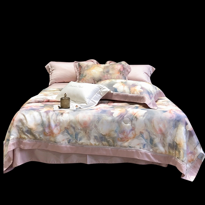 91家纺网 家纺一手货源 找家纺 黑白森林 2026新款天丝印花夏被四件套系列 梦境-粉