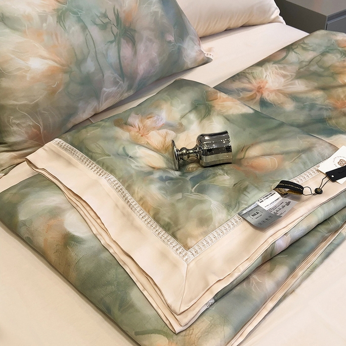 91家纺网 家纺一手货源 找家纺 黑白森林 2026新款天丝印花夏被四件套系列 梦境-绿