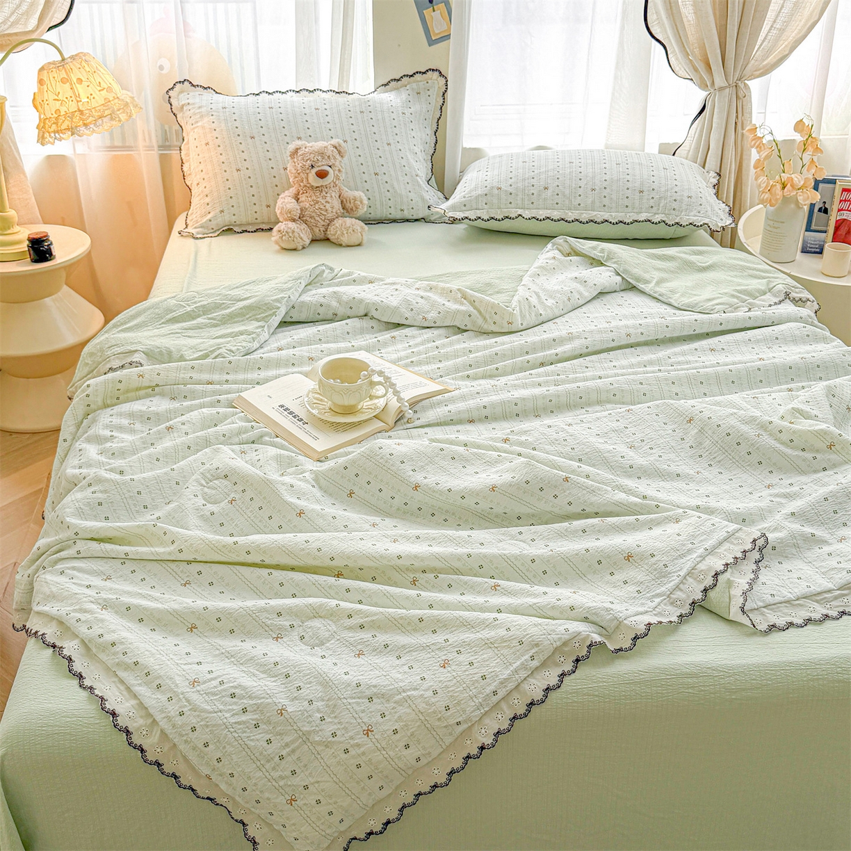 91家纺网 家纺一手货源 找家纺 招财星家纺 2026新款A类全棉花边云感双层纱大豆纤维夏被四件套夏被夏凉被空调被（带质检报告买家秀） 花边款-幸运结-绿