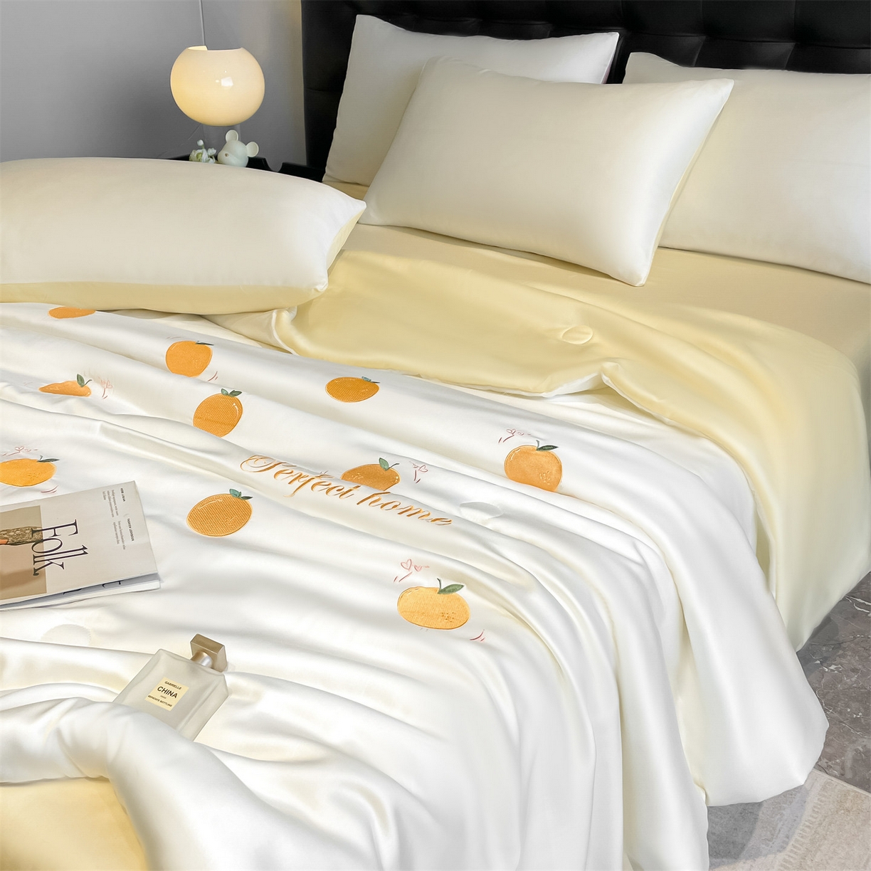 91家纺网 家纺一手货源 找家纺 美澳家纺 2026新款凉感水洗冰丝真丝刺绣双拼单夏被三件套四件套 蜜桔-奶黄