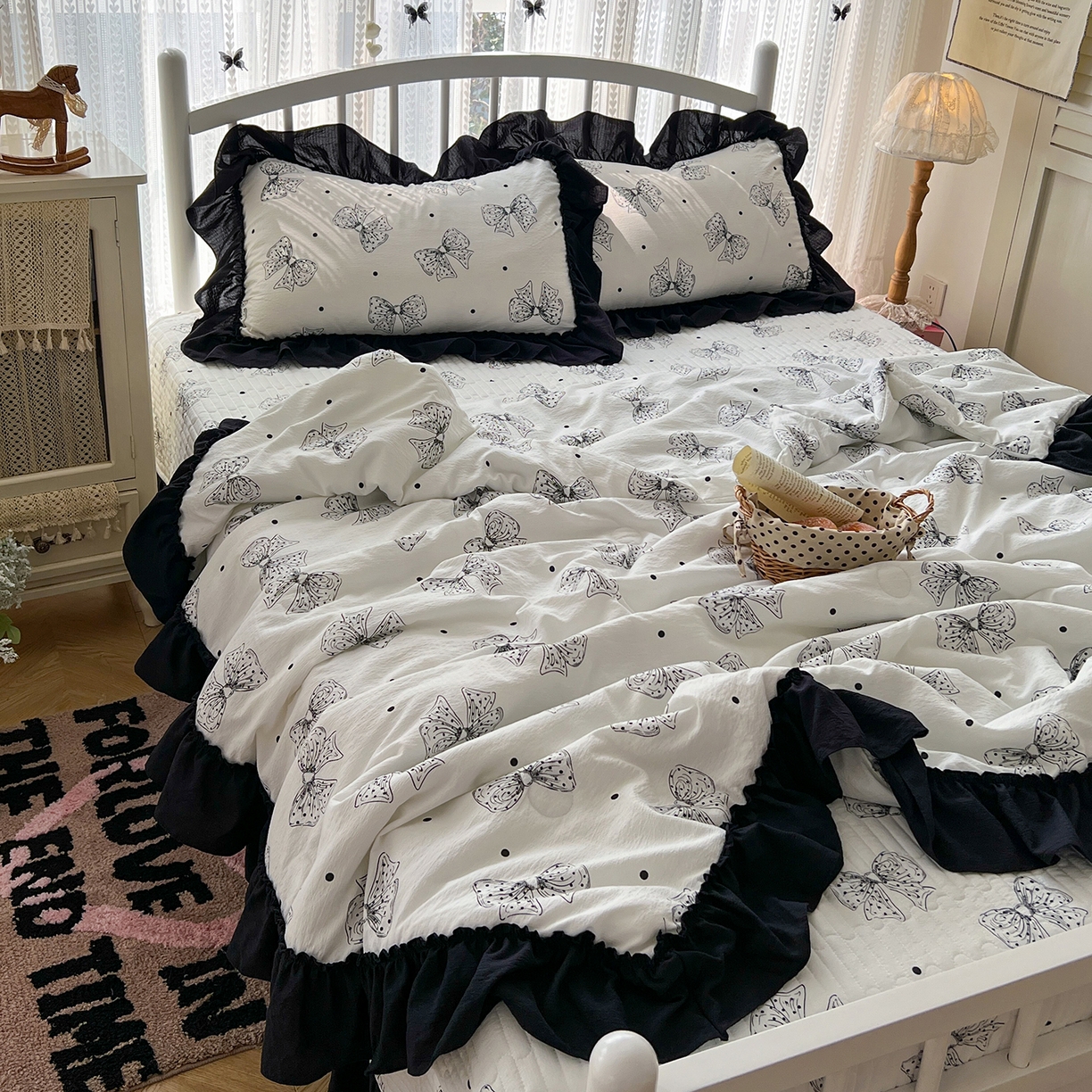 91家纺网 家纺一手货源 找家纺 金梦拉家纺 2026新款皱皱纱泡泡纱法式赫本系列床盖大花边四件套夏被四件套 少女心事