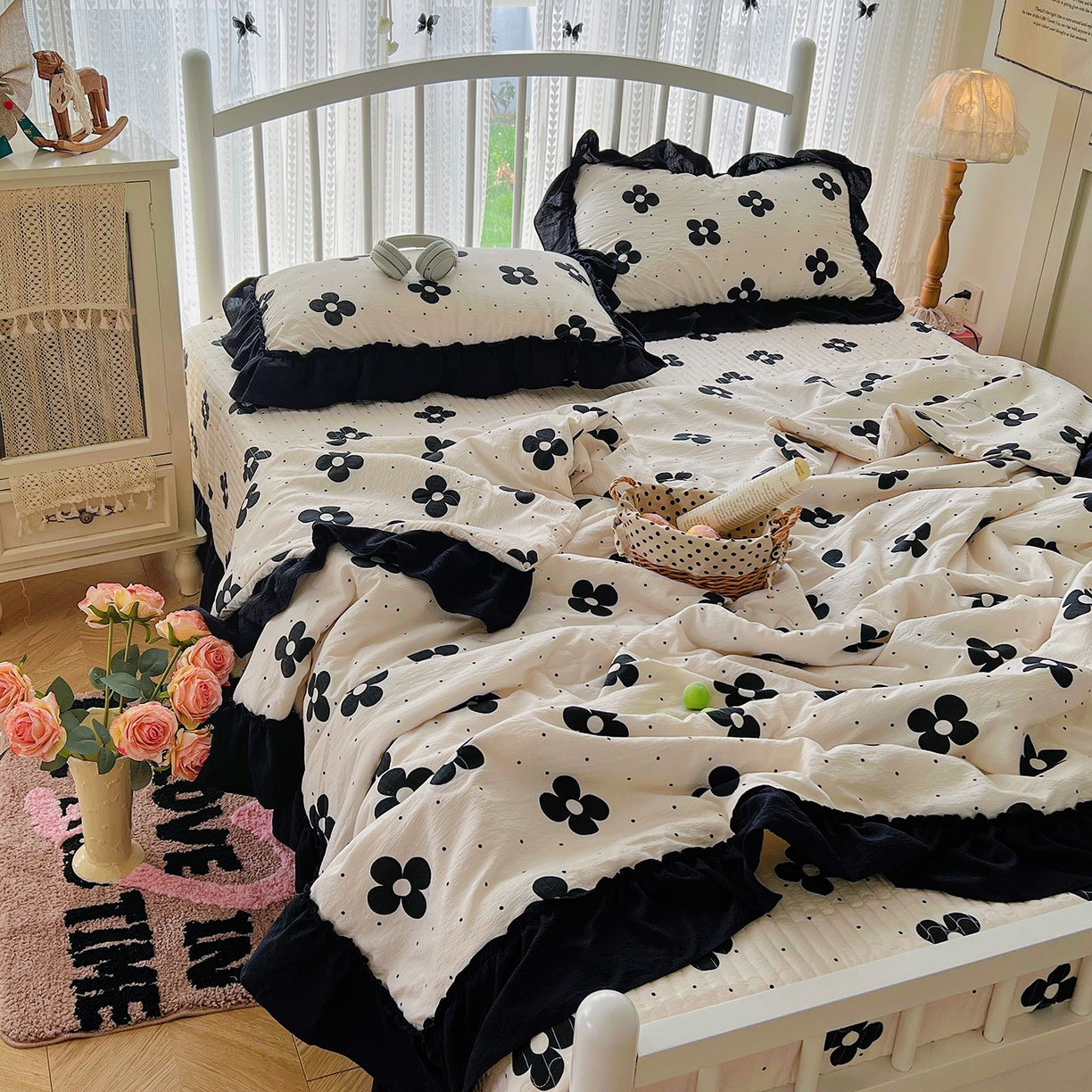 91家纺网 家纺一手货源 找家纺 金梦拉家纺 2026新款皱皱纱泡泡纱法式赫本系列床盖大花边四件套夏被四件套 四叶草