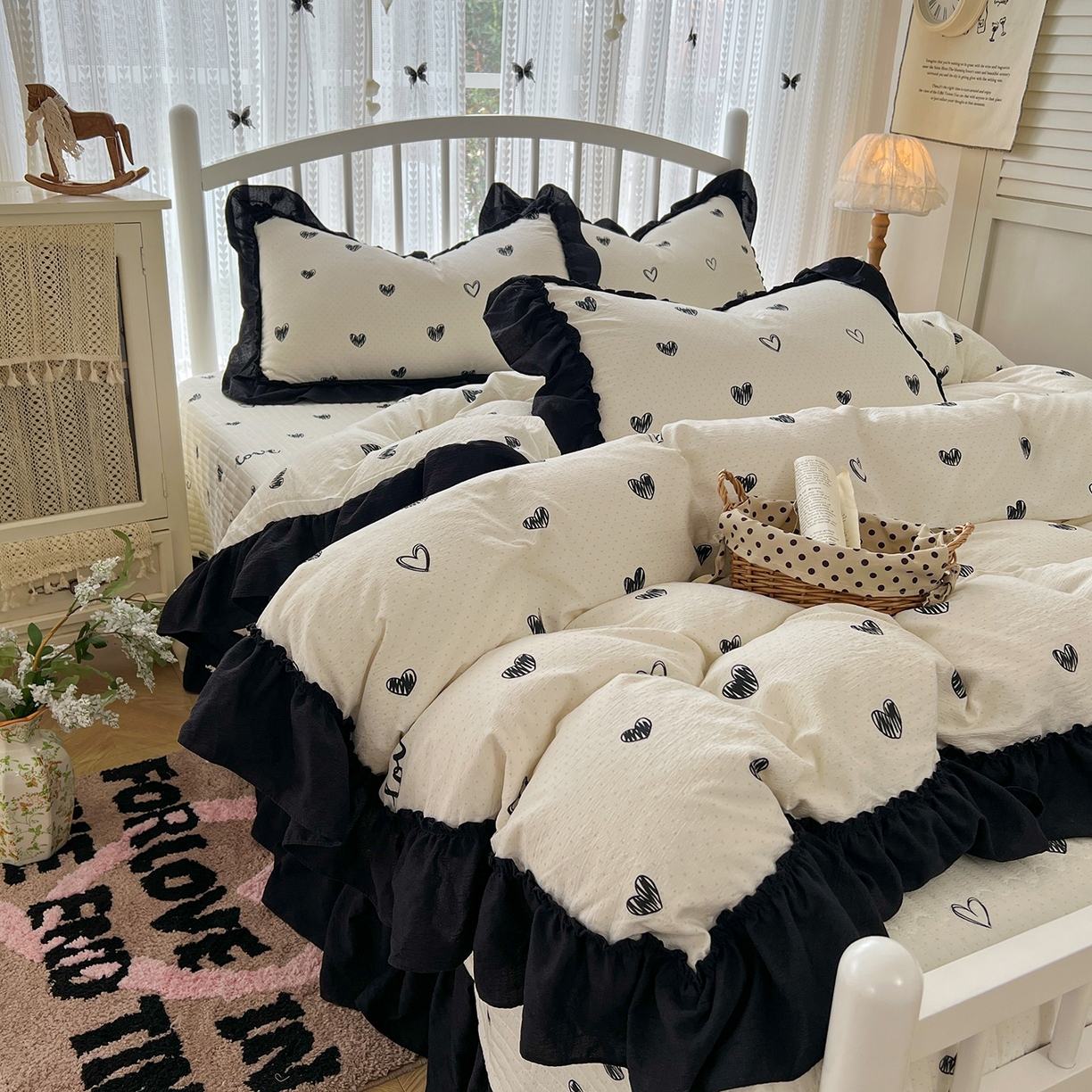 91家纺网 家纺一手货源 找家纺 金梦拉家纺 2026新款皱皱纱泡泡纱法式赫本系列床盖大花边四件套夏被四件套 心之光