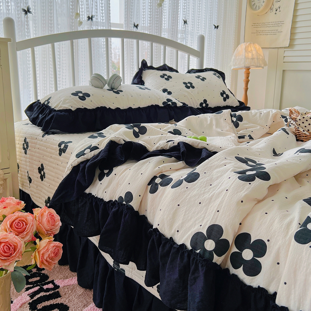 91家纺网 家纺一手货源 找家纺 金梦拉家纺 2026新款皱皱纱泡泡纱法式赫本系列床盖大花边四件套夏被四件套 四叶草