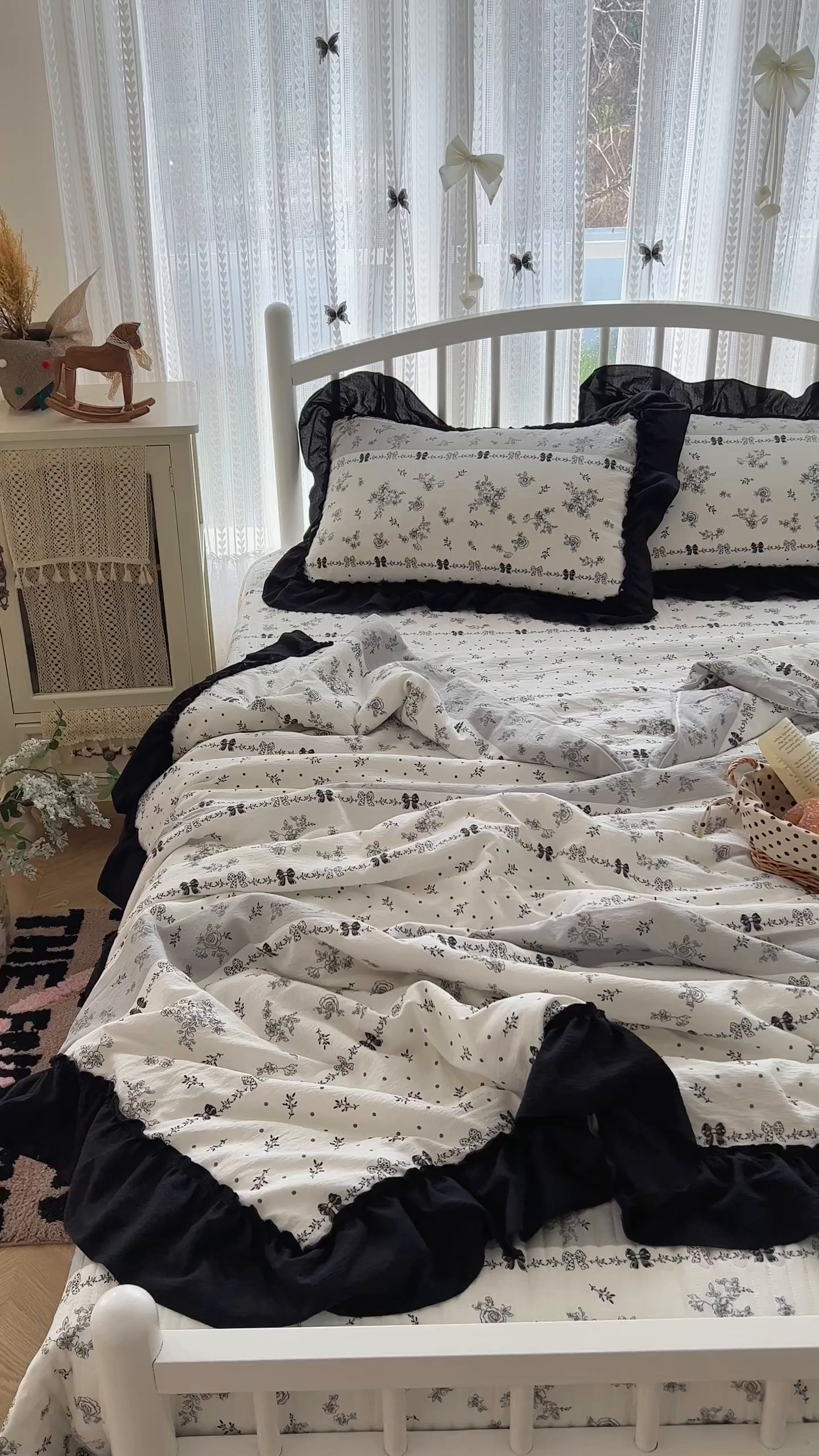 91家纺网 家纺一手货源 找家纺 金梦拉家纺 2026新款皱皱纱泡泡纱法式赫本系列床盖大花边四件套夏被四件套 山樱漫岛