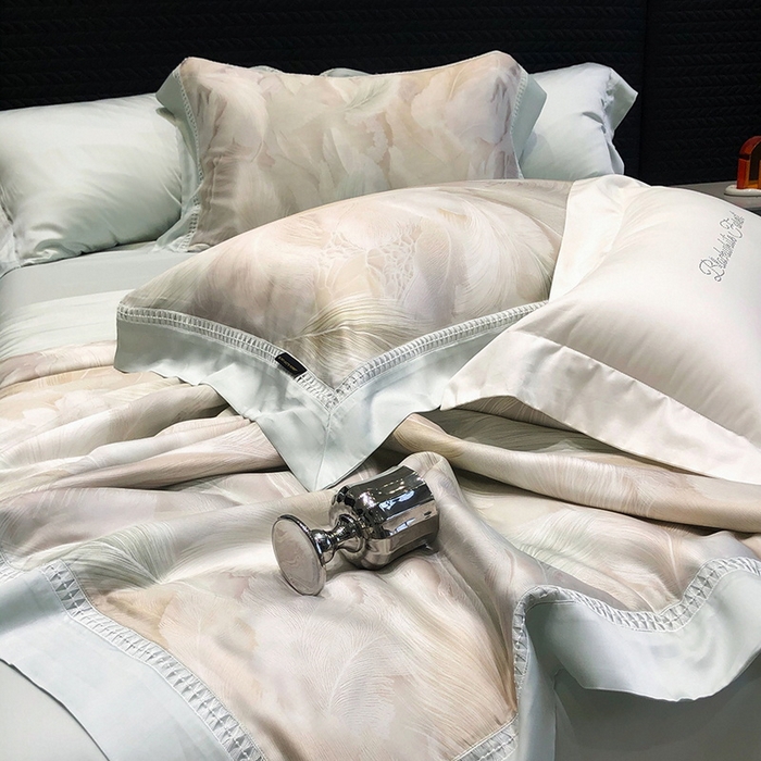 91家纺网 家纺一手货源 找家纺 黑白森林 2026新款天丝印花夏被四件套系列 丝蕴-兰