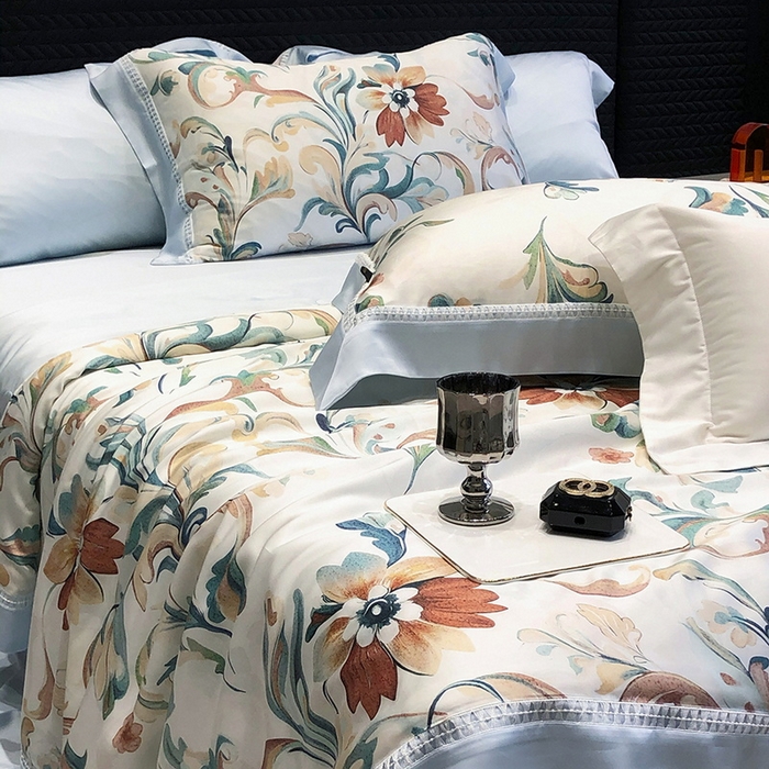 91家纺网 家纺一手货源 找家纺 黑白森林 2026新款天丝印花夏被四件套系列 薇尔-蓝