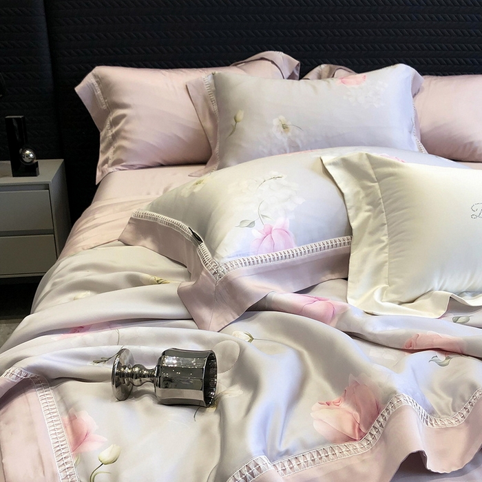 91家纺网 家纺一手货源 找家纺 黑白森林 2026新款天丝印花夏被四件套系列 邂逅-灰