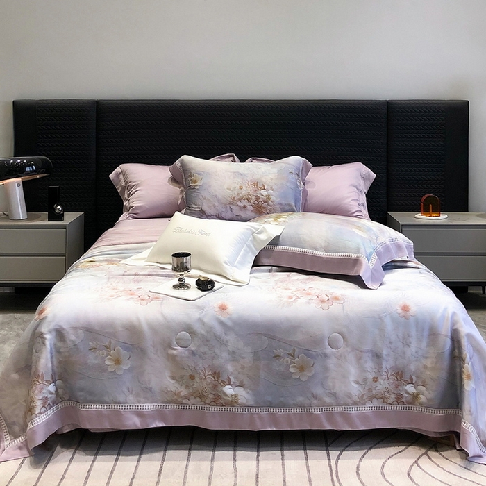 91家纺网 家纺一手货源 找家纺 黑白森林 2026新款天丝印花夏被四件套系列 云馥-紫