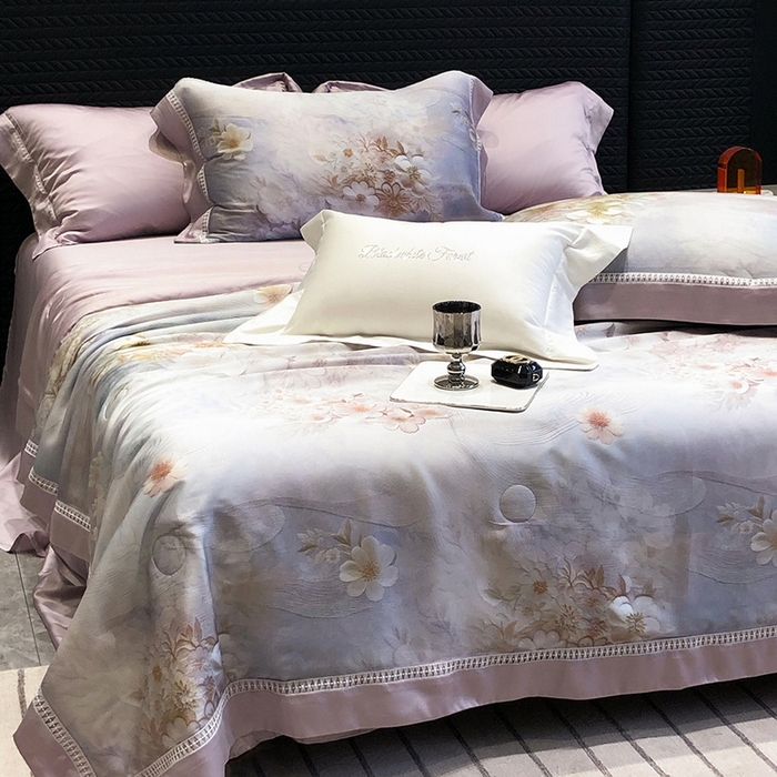 91家纺网 家纺一手货源 找家纺 黑白森林 2026新款天丝印花夏被四件套系列 云馥-紫