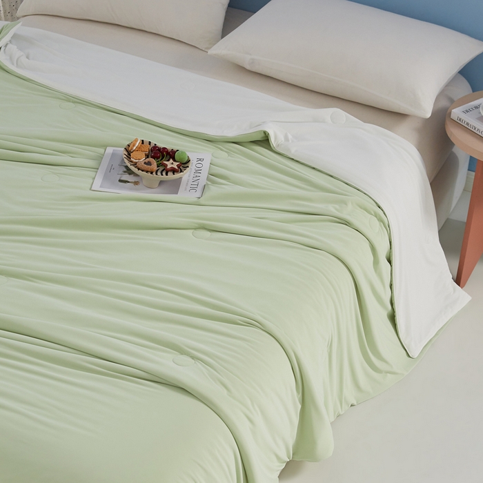 91家纺网 家纺一手货源 找家纺 蓝冰家纺 2026新款凉感高密度空调被夏被 墨绿色