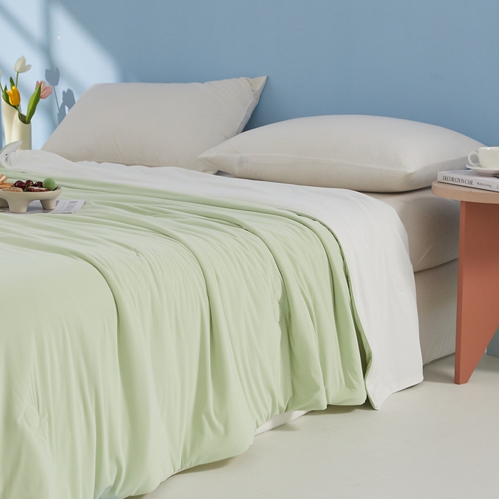 91家纺网 家纺一手货源 找家纺 蓝冰家纺 2026新款凉感高密度空调被夏被 墨绿色