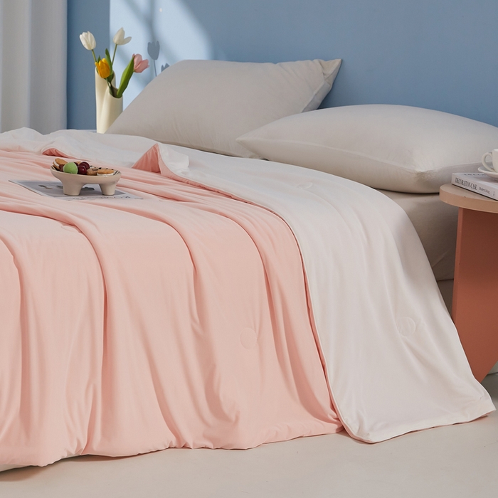 91家纺网 家纺一手货源 找家纺 蓝冰家纺 2026新款凉感高密度空调被夏被 墨玉色