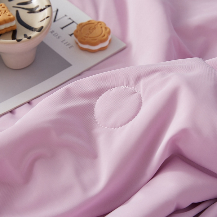 91家纺网 家纺一手货源 找家纺 蓝冰家纺 2026新款凉感高密度空调被夏被 淡紫色