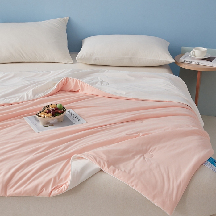 91家纺网 家纺一手货源 找家纺 蓝冰家纺 2026新款凉感高密度空调被夏被 墨玉色