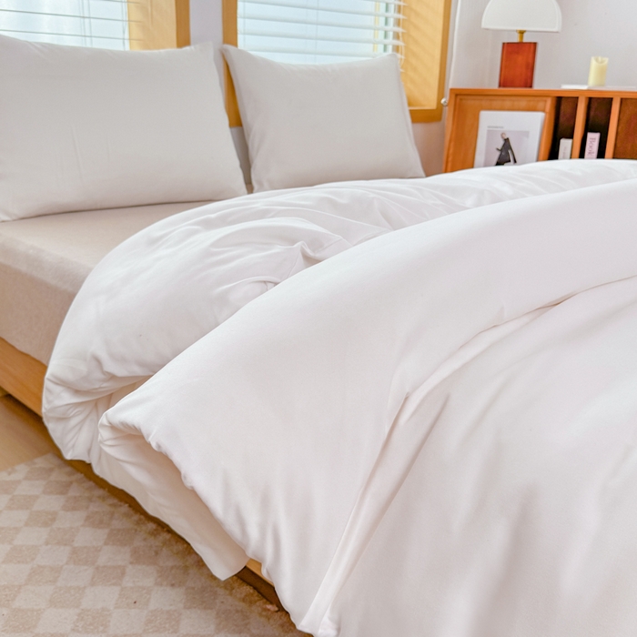 91家纺网 家纺一手货源 找家纺 莎臣豹 2026新款水洗棉磨毛原棉纯色印花简约风四件套风格二 纯情白