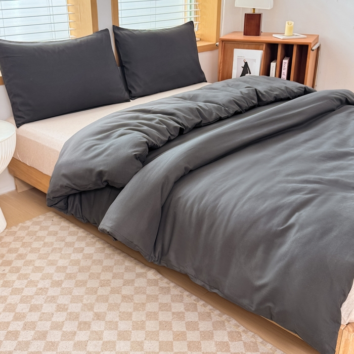 91家纺网 家纺一手货源 找家纺 莎臣豹 2026新款水洗棉磨毛原棉纯色印花简约风四件套风格二 高雅灰