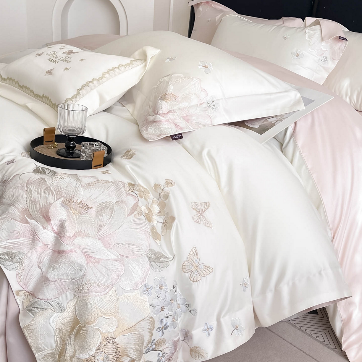 91家纺网 家纺一手货源 找家纺 （总）2026新品A类100支贡缎长绒棉纯棉四件套全棉重工刺绣全工艺被套床单床笠高端轻奢风床上用品-朵卿