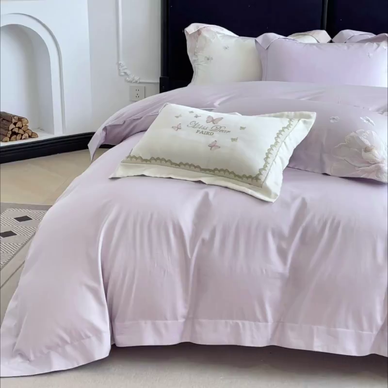 91家纺网 家纺一手货源 找家纺  2026新品A类100支贡缎长绒棉纯棉四件套全棉重工刺绣全工艺被套床单床笠高端轻奢风床上用品-朵卿 朵卿-黛紫