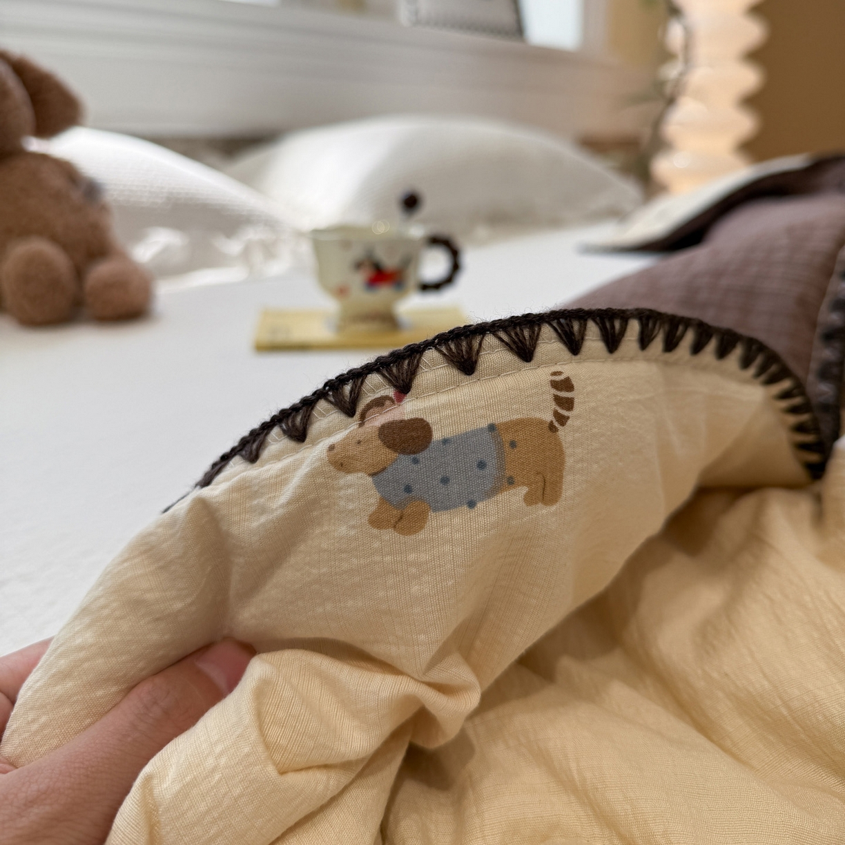 91家纺网 家纺一手货源 找家纺 赛琳 2026新款云感双层纱贝壳绣夏被夏凉被空调被（有买家秀） 俏皮狗