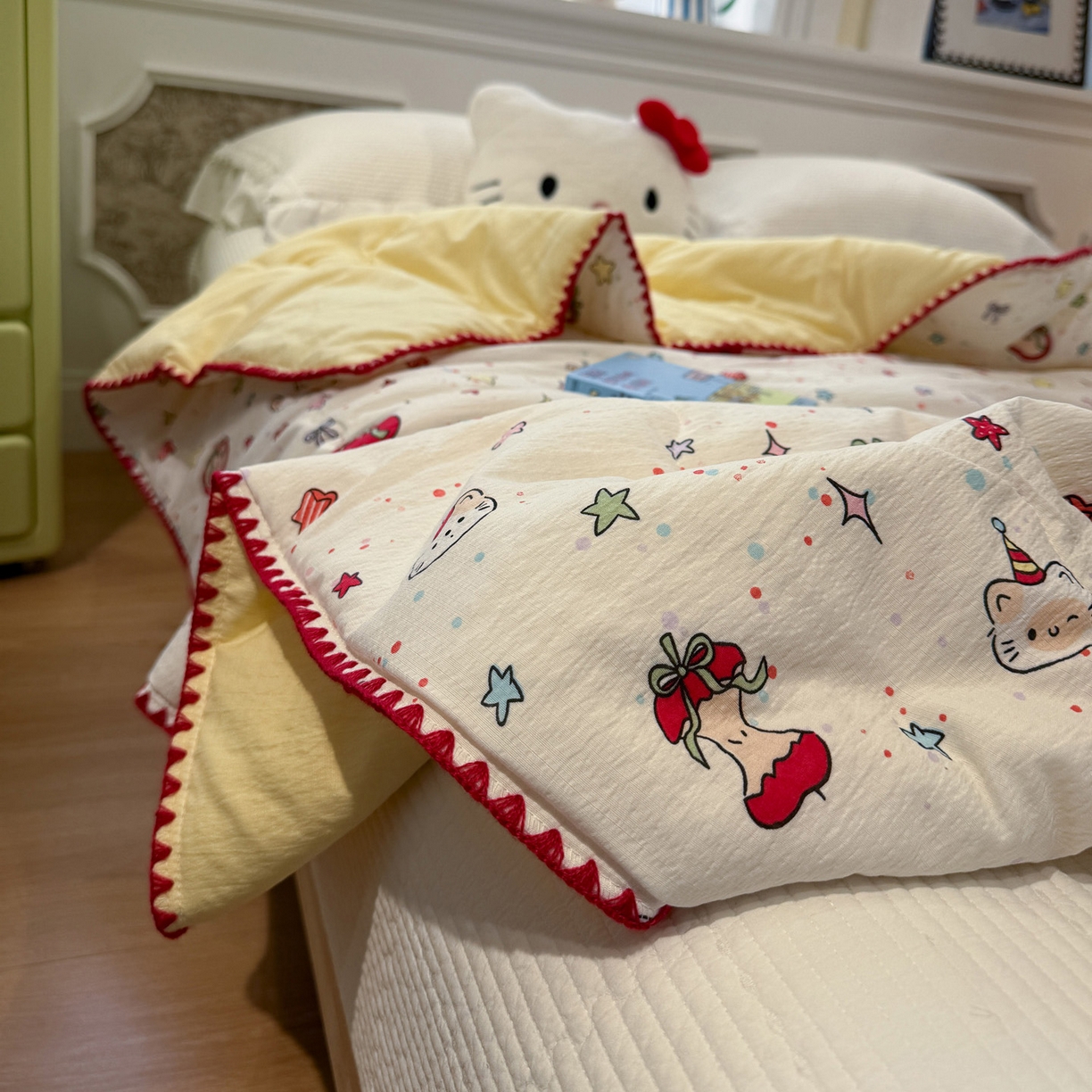 91家纺网 家纺一手货源 找家纺 赛琳 2026新款云感双层纱贝壳绣夏被夏凉被空调被（有买家秀） 苹果小怪