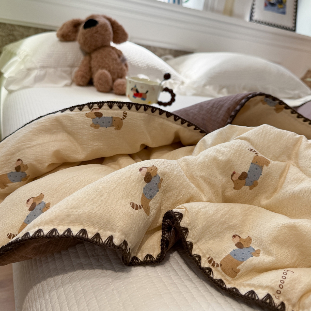 91家纺网 家纺一手货源 找家纺 赛琳 2026新款云感双层纱贝壳绣夏被夏凉被空调被（有买家秀） 俏皮狗