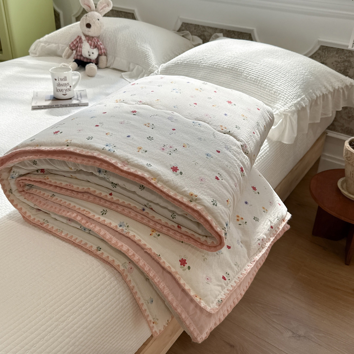 91家纺网 家纺一手货源 找家纺 赛琳 2026新款云感双层纱贝壳绣夏被夏凉被空调被（有买家秀） 软花漫游